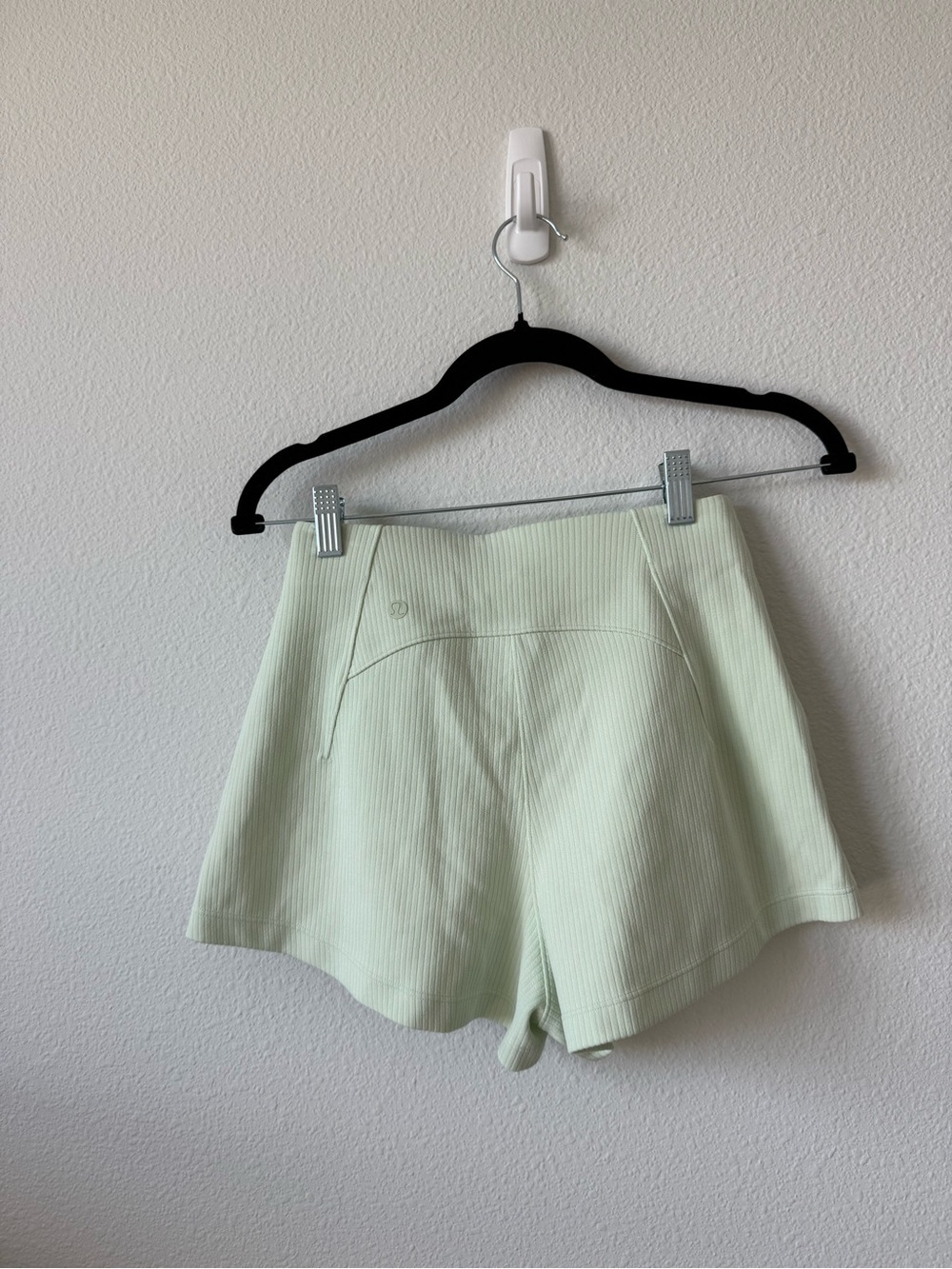 LULULEMON Set in Light green color - Picture 3 of 10